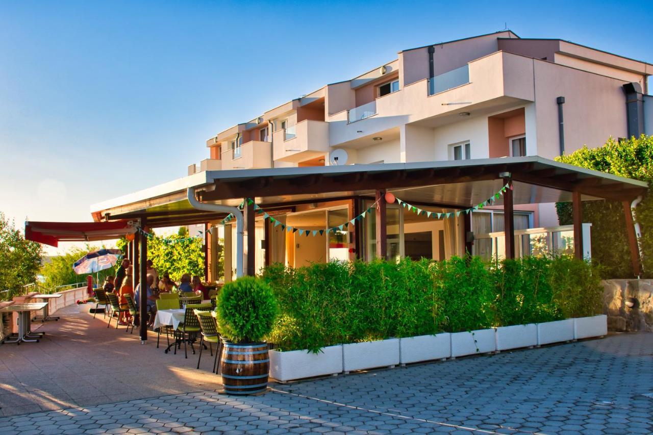 Pension Augustino Miletici Exterior photo
