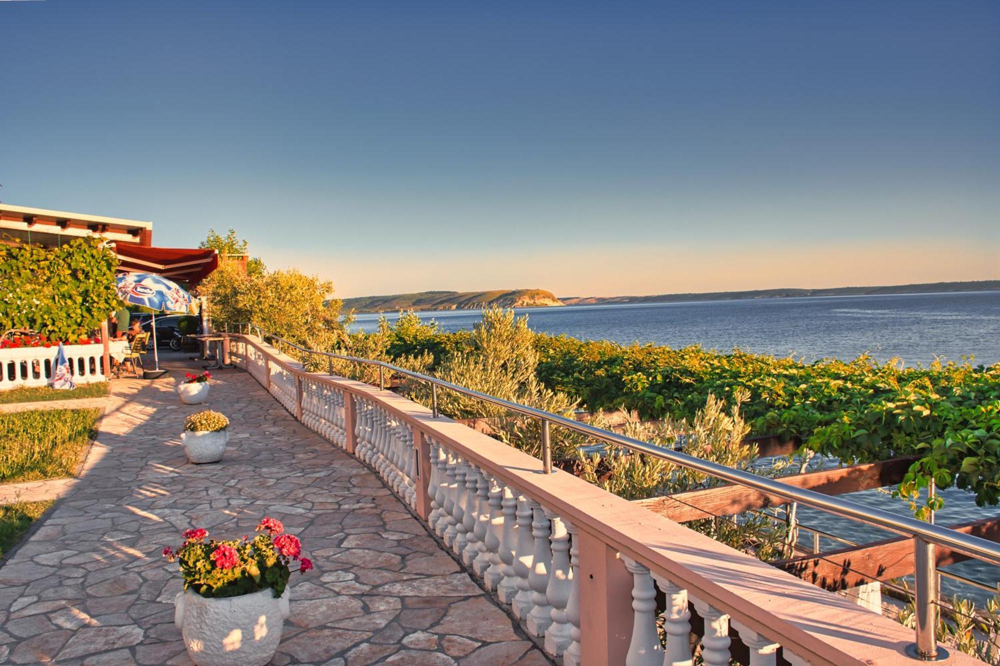 Pension Augustino Miletici Exterior photo